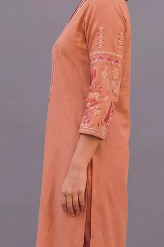 women ethnic motifs embroidered regular thread work kurta with trousers