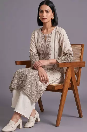 women ethnic motifs printed regular kurta with palazzos