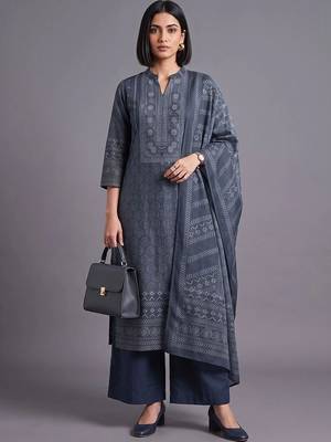 women printed regular kurta with palazzos & with dupatta 1
