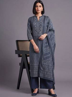 women printed regular kurta with palazzos & with dupatta 3