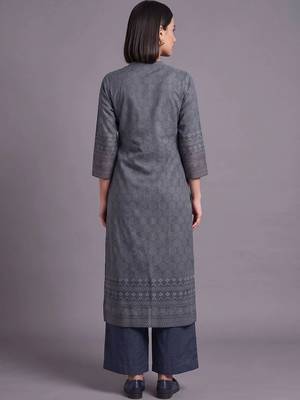 women printed regular kurta with palazzos & with dupatta 4