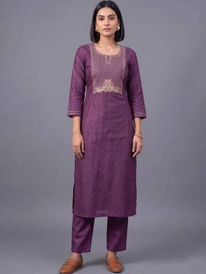 women ethnic motifs embroidered regular thread work kurta set 3