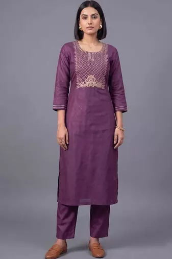 women ethnic motifs embroidered regular thread work kurta set