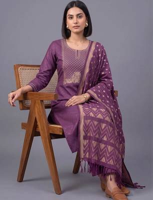 women ethnic motifs embroidered regular thread work kurta set 6