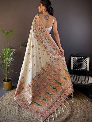white woven design saree 3