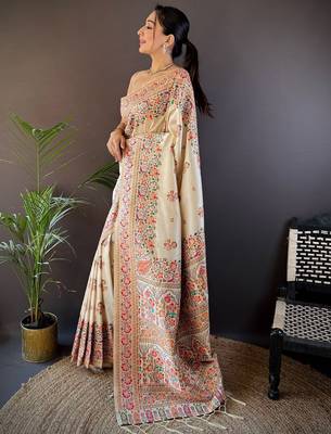 off_white floral woven design zari pashmina saree 2