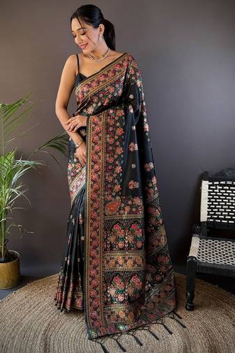 black women zari saree