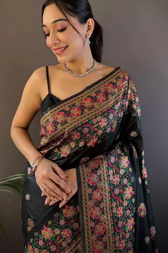 black women zari saree