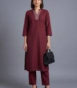 women ethnic motifs embroidered regular kurta with trousers