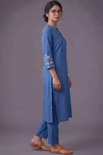 women ethnic motifs embroidered regular thread work kurta with trousers