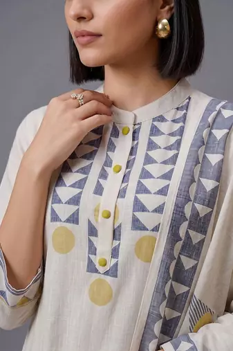 women printed regular kurta with trousers & with dupatta