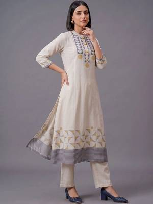 women printed regular kurta with trousers & with dupatta 5