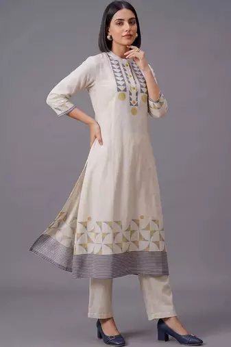 women printed regular kurta with trousers & with dupatta
