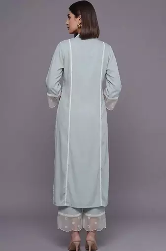women ethnic motifs regular thread work silk crepe kurta with trousers
