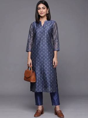 women ethnic motifs printed regular chanderi silk kurta set 3