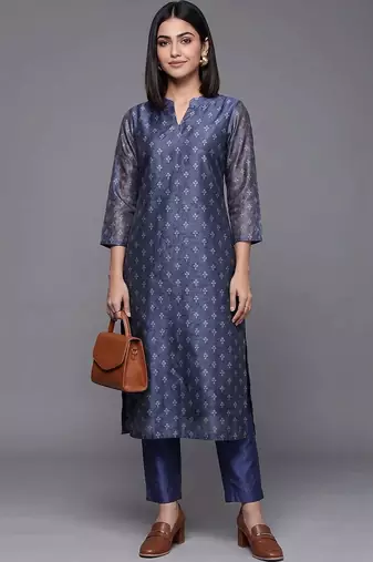 women ethnic motifs printed regular chanderi silk kurta set