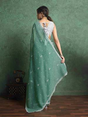 green floral embroidered pure chiffon regular saree 4