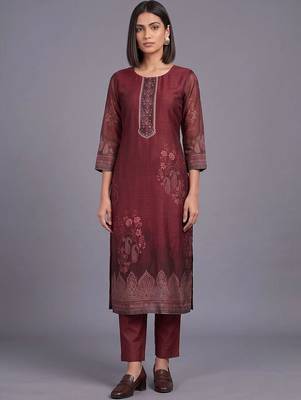women ethnic motifs printed regular thread work chanderi silk kurta with trousers & with dupatta 2
