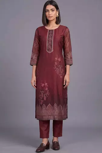 women ethnic motifs printed regular thread work chanderi silk kurta with trousers & with dupatta