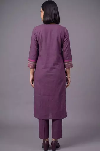 women ethnic motifs embroidered regular thread work kurta with trousers