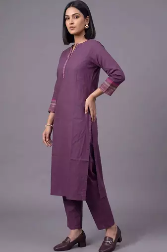 women ethnic motifs embroidered regular thread work kurta with trousers