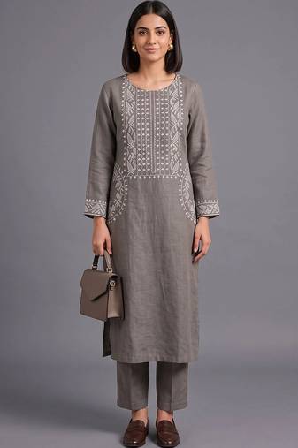 women ethnic motifs embroidered regular thread work kurta with trousers