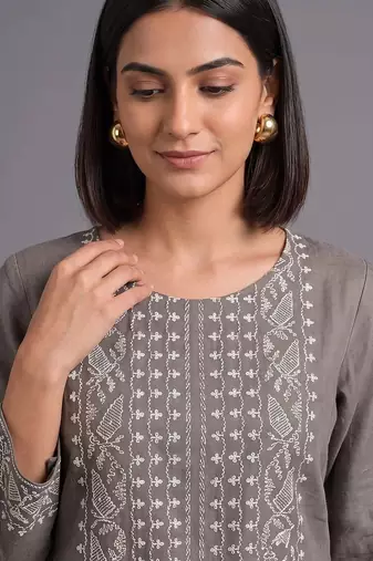 women ethnic motifs embroidered regular thread work kurta with trousers