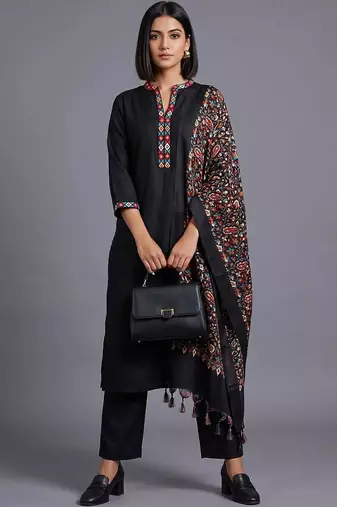 women ethnic motifs embroidered regular thread work cotton kurta with trousers & with dupatta