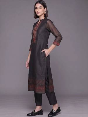 women ethnic motifs regular chanderi silk kurta with trousers & with dupatta 6