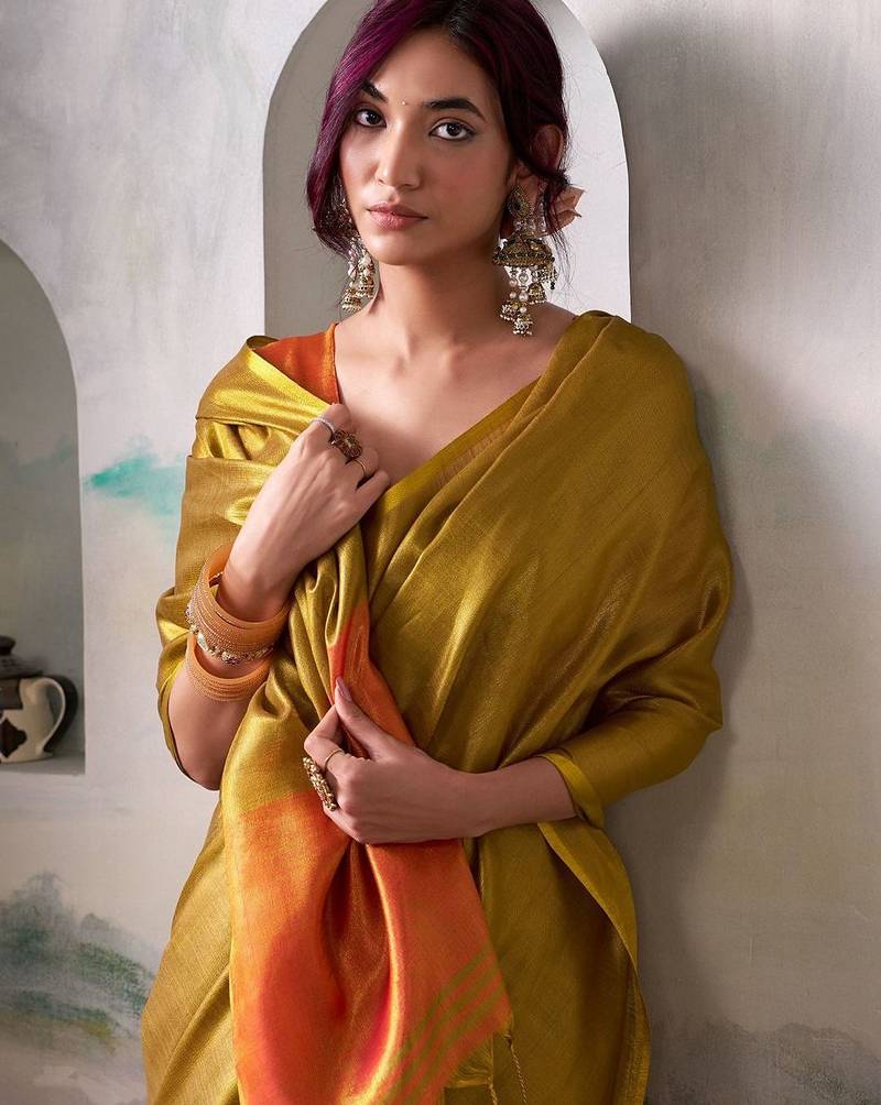 gold woven design tissue saree