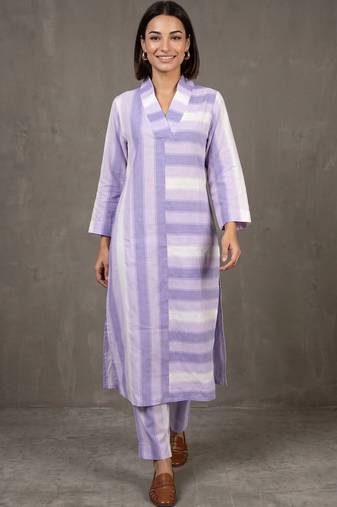 women striped regular cotton kurta with trousers