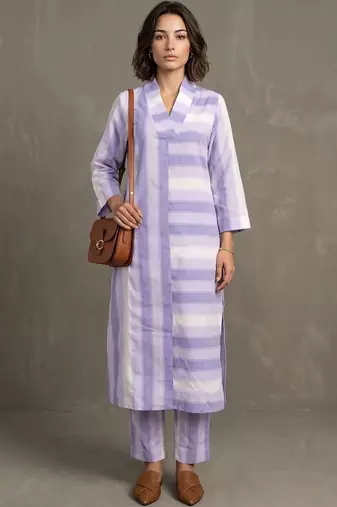 women striped regular cotton kurta with trousers