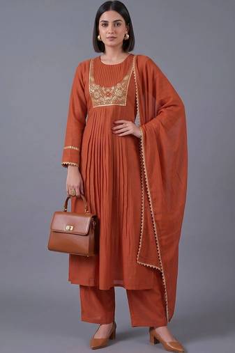 women ethnic motifs embroidered pleated mirror work kurta with trousers & with dupatta