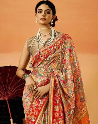 beige woven design zari saree 3