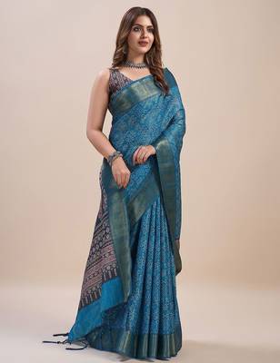 blue bandhani printed zari saree 2