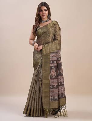 green bandhani printed zari saree 1