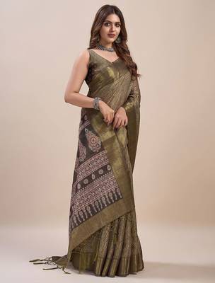 green bandhani printed zari saree 2