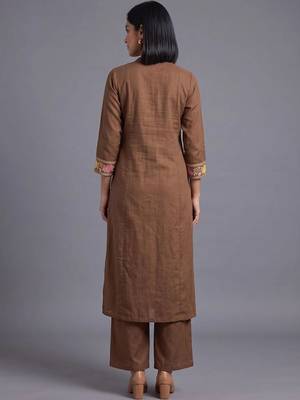 women three-quarter sleeves floral empire thread work kurta with palazzos 2