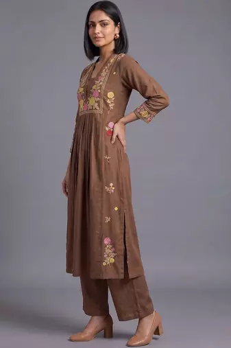 women three-quarter sleeves floral empire thread work kurta with palazzos