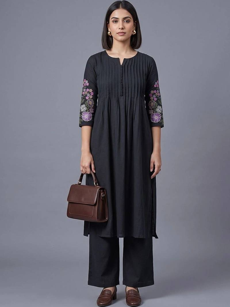 women floral embroidered regular thread work kurta with palazzos