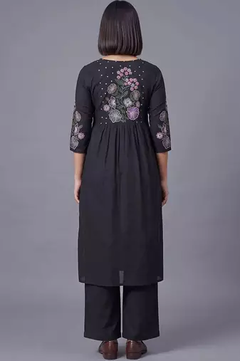 women floral embroidered regular thread work kurta with palazzos