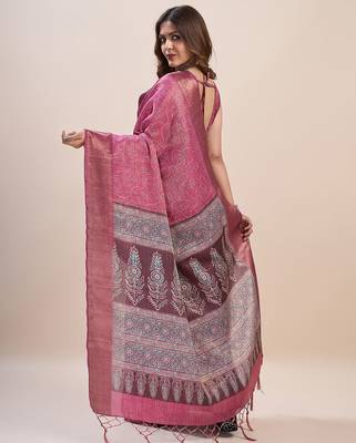 pink bandhani printed zari saree 4