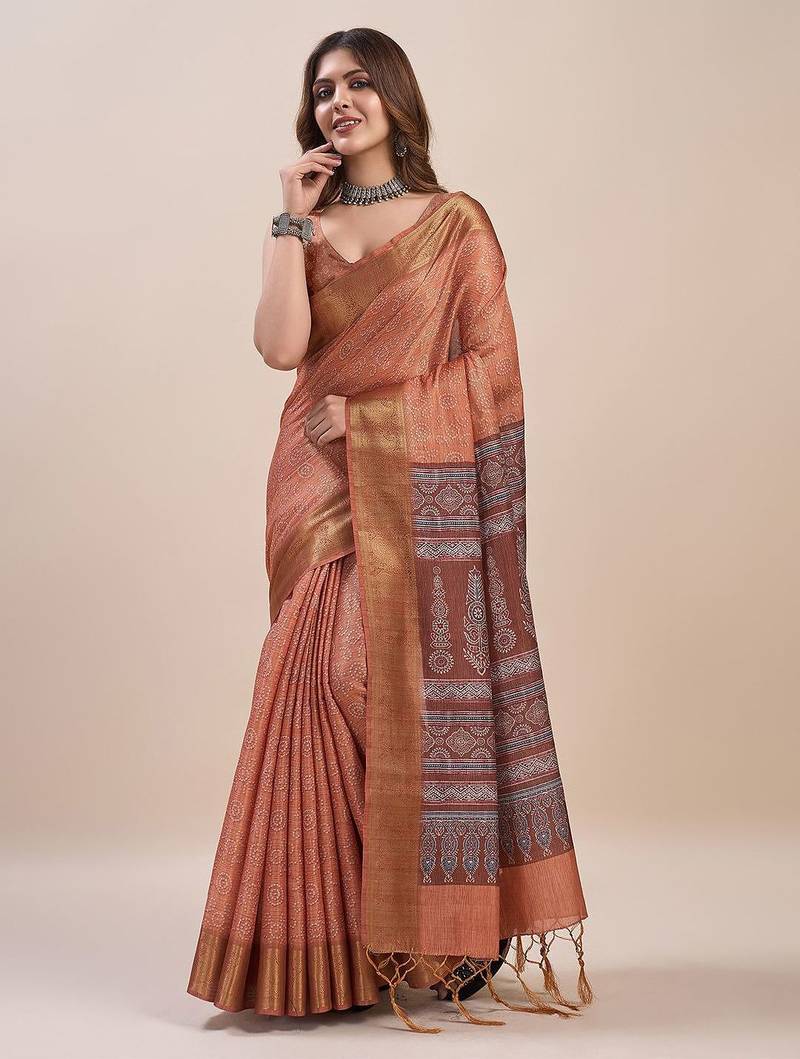 peach bandhani printed zari saree