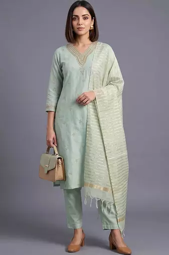 women ethnic motifs embroidered regular thread work kurta with trousers & with dupatta