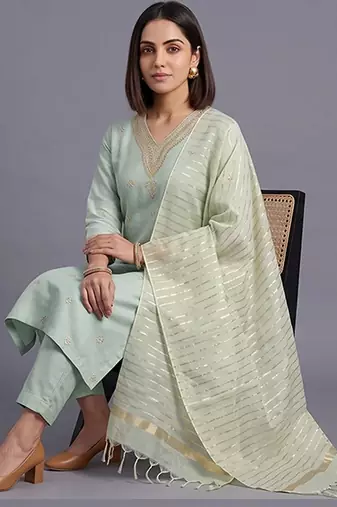women ethnic motifs embroidered regular thread work kurta with trousers & with dupatta