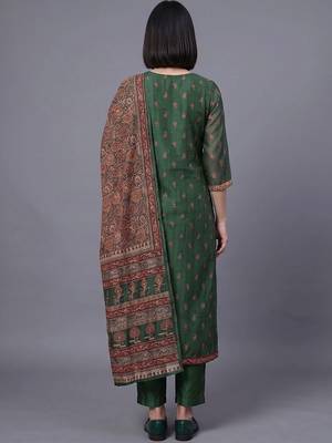 women ethnic motifs embroidered regular thread work chanderi silk kurta set 4