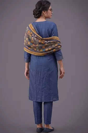 women ethnic motifs regular kurta with trousers & with dupatta