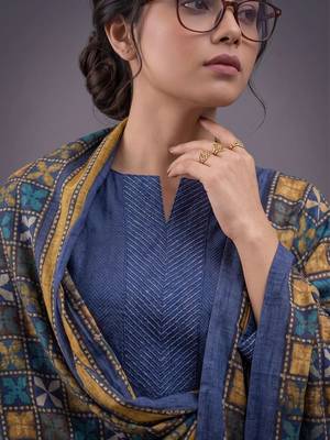 women ethnic motifs regular kurta with trousers & with dupatta 6
