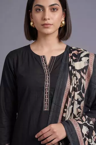 women ethnic motifs embroidered regular thread work kurta with trousers & with dupatta