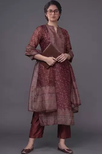 women ethnic motifs printed regular chanderi silk kurta with trousers & with dupatta